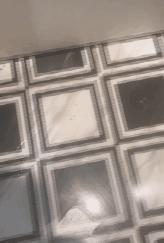 DƬ